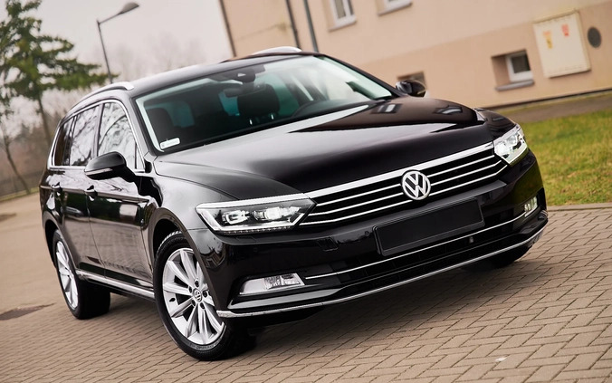 Volkswagen Passat cena 89800 przebieg: 99800, rok produkcji 2019 z Kamień Pomorski małe 742